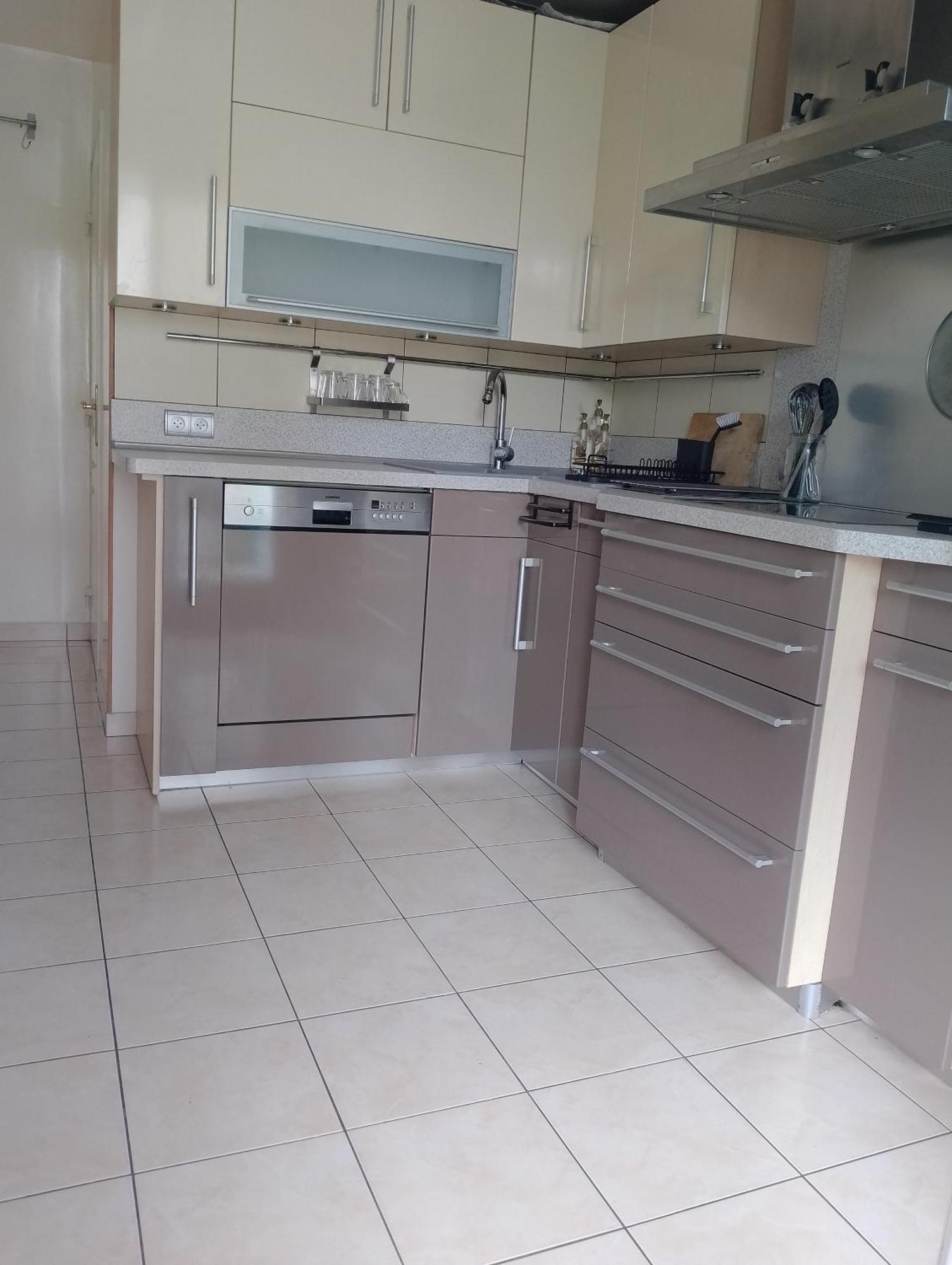 Appartement Residentiel Au Vert Et Au Frais Montigny-le-Bretonneux Bagian luar foto